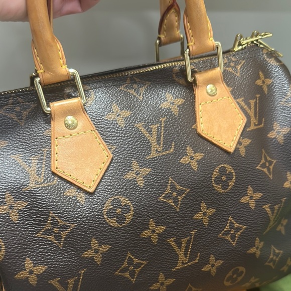 Louis Vuitton Speedy 25 Bandouliere Monogram Canvas - Picture 6 of 14